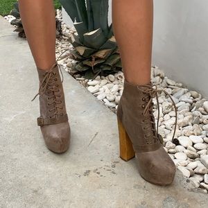 Steve madden platform tie up boot
